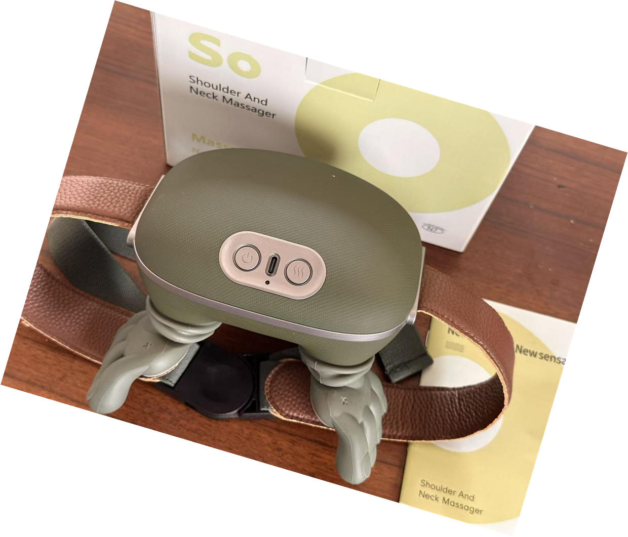 BagnShop neck massager adjustable strap and fit